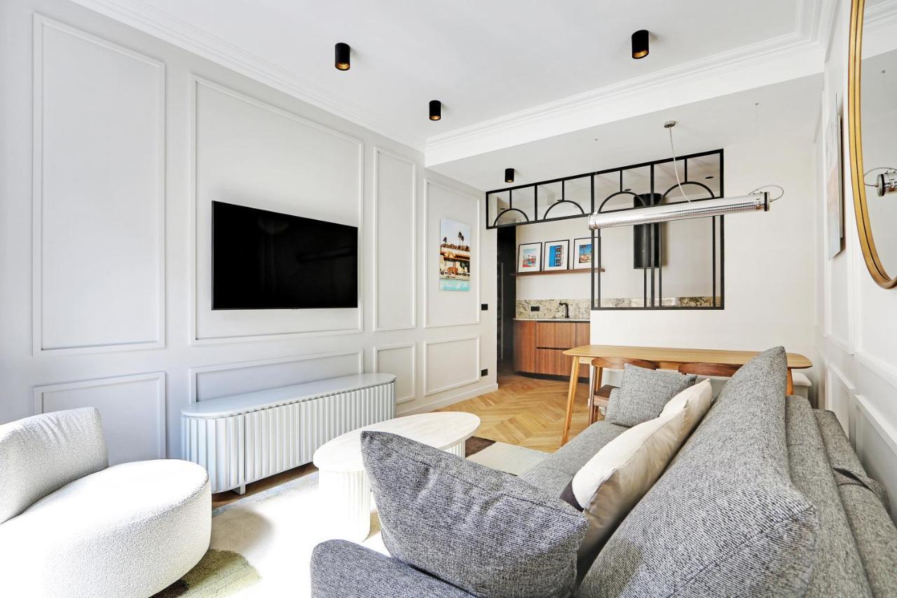 Pick A Flat'S Apartment In Triangle D'Or - Pierre 1Er De Serbie Paris Exteriör bild